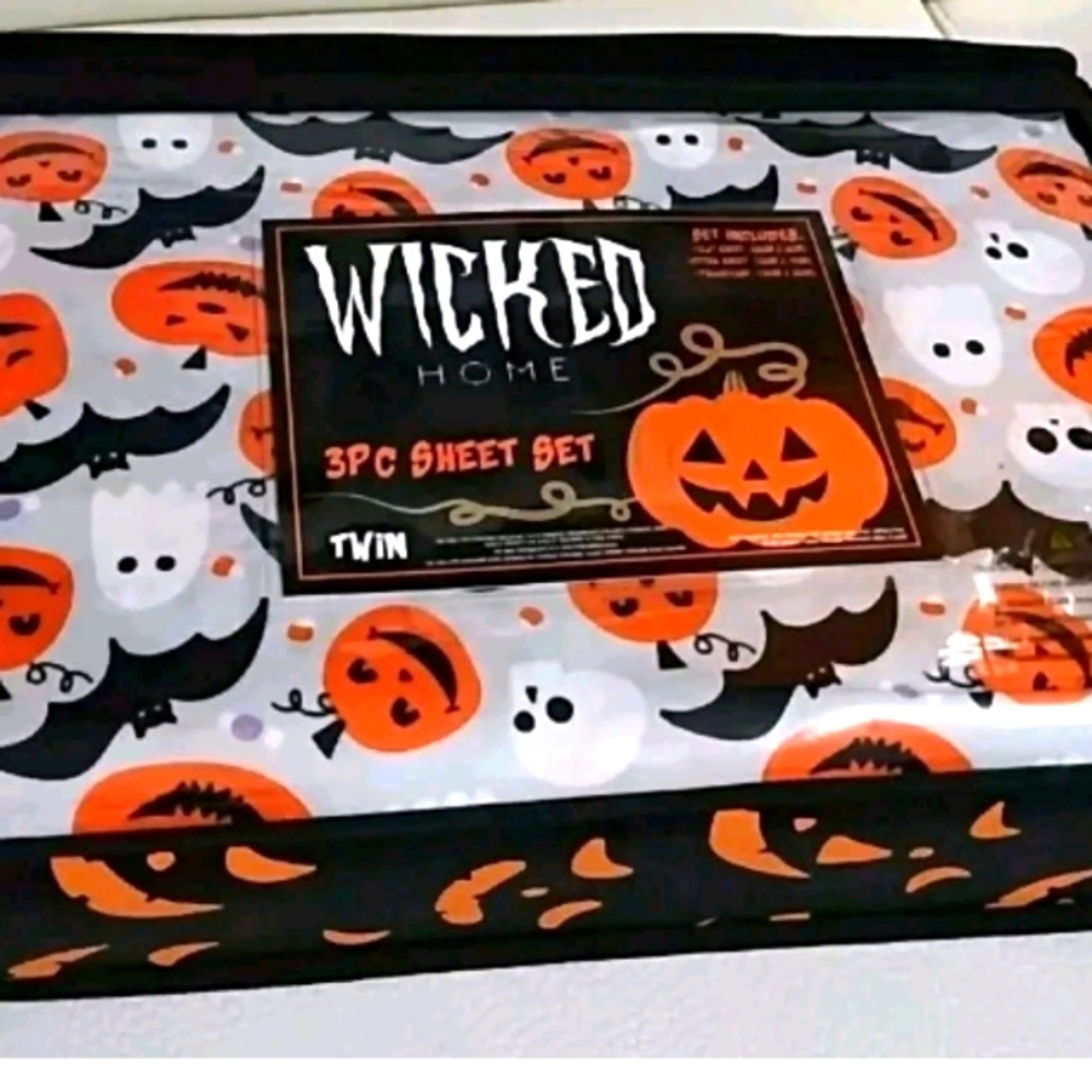 Wicked Home Halloween Pumpkins Twin Set